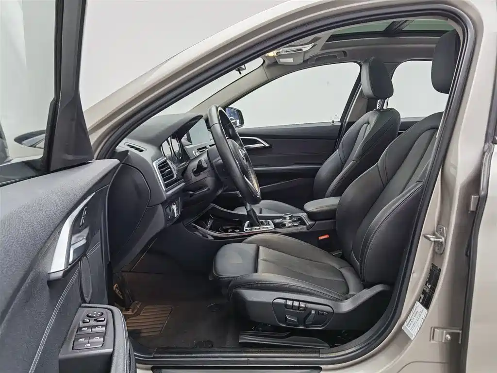 BMW 1 Series 2019 118i M Sport Package фото 10