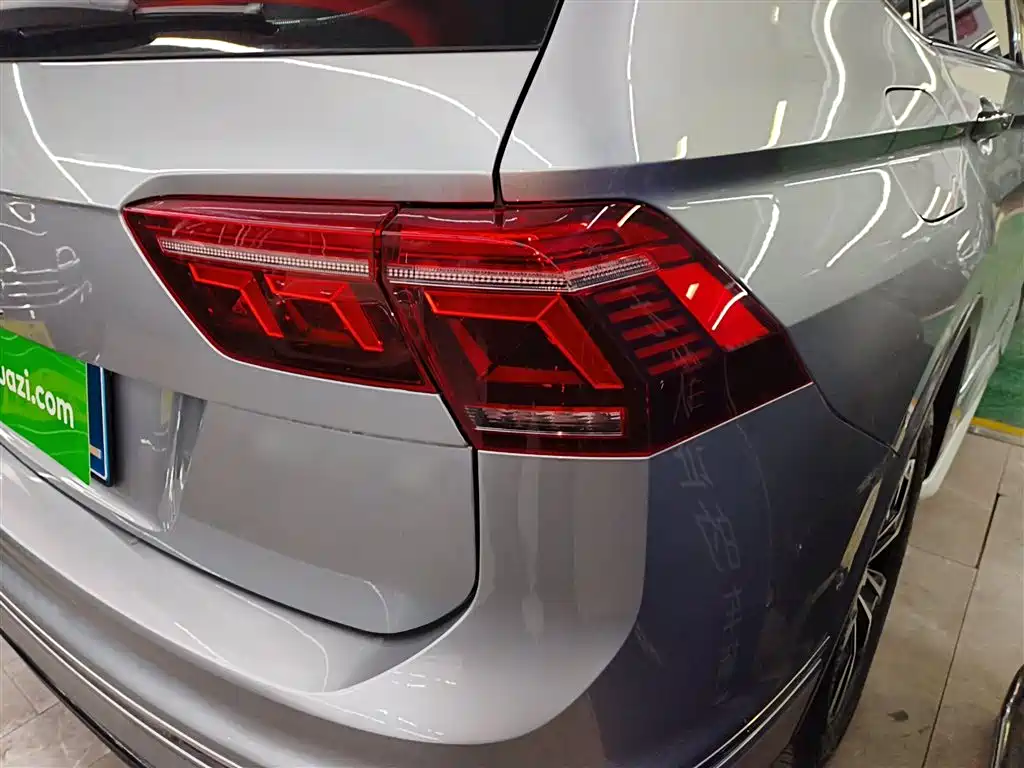 Volkswagen Tiguan L 2022 330TSI Automatic 2WD R-Line Flagship Edition фото 24
