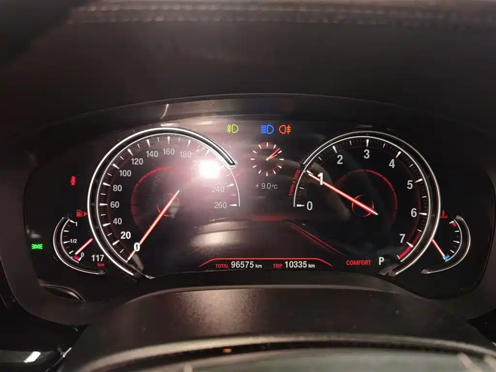 BMW 5 Series 2018 525Li M Sport Package фото 8