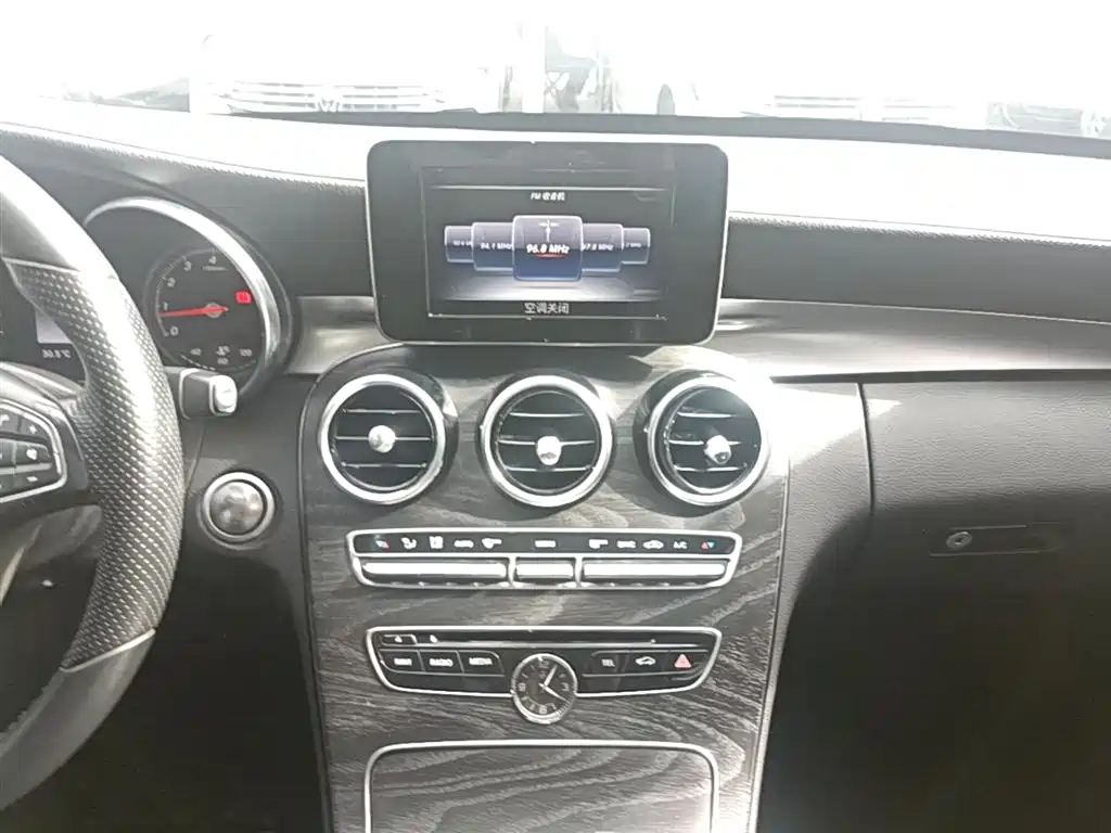 Mercedes-Benz C-Class 2016 C 200 L Sport фото 13