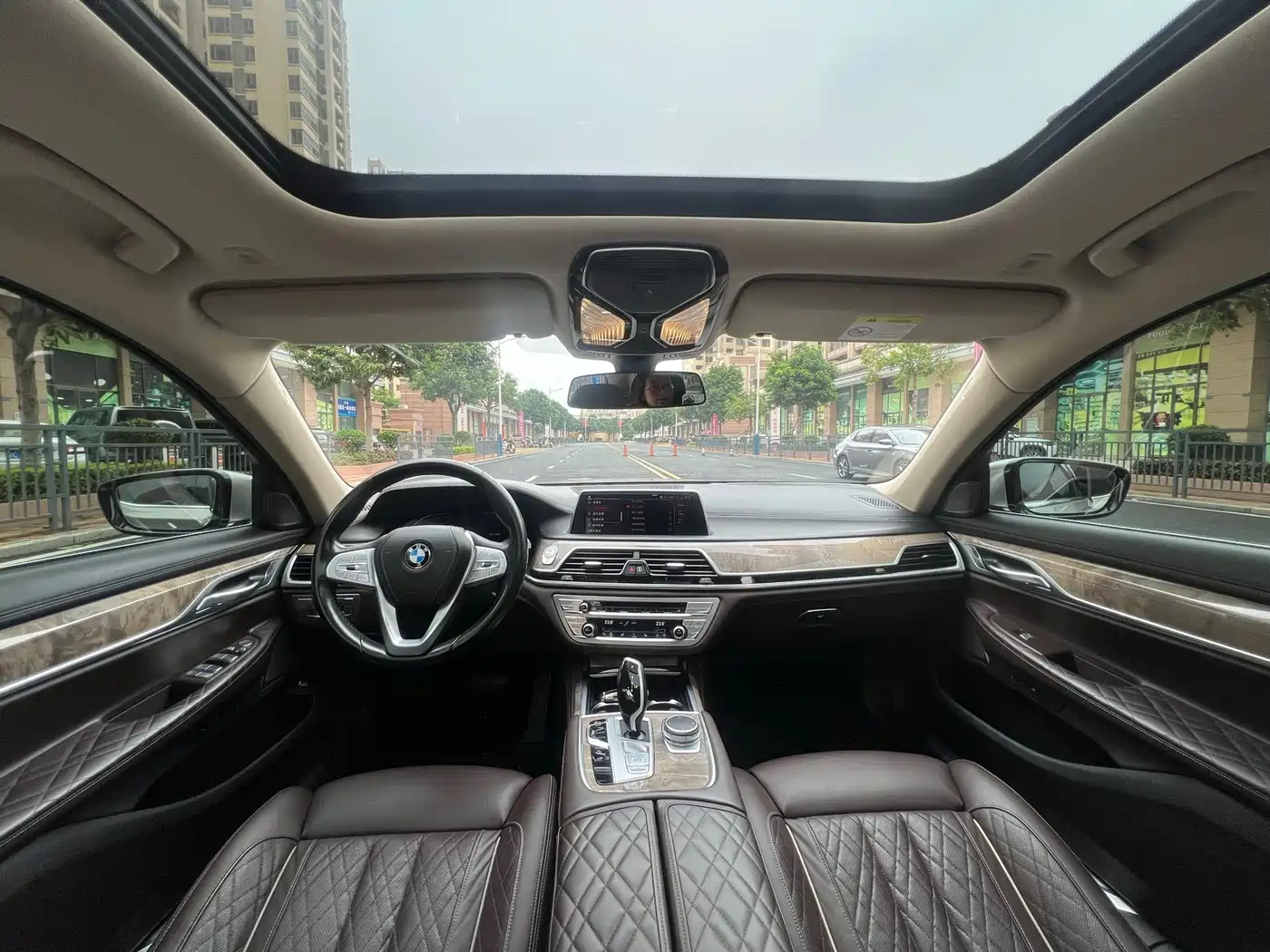 BMW 7 Series 2021 Model 740Li Leading Luxury Package фото 8
