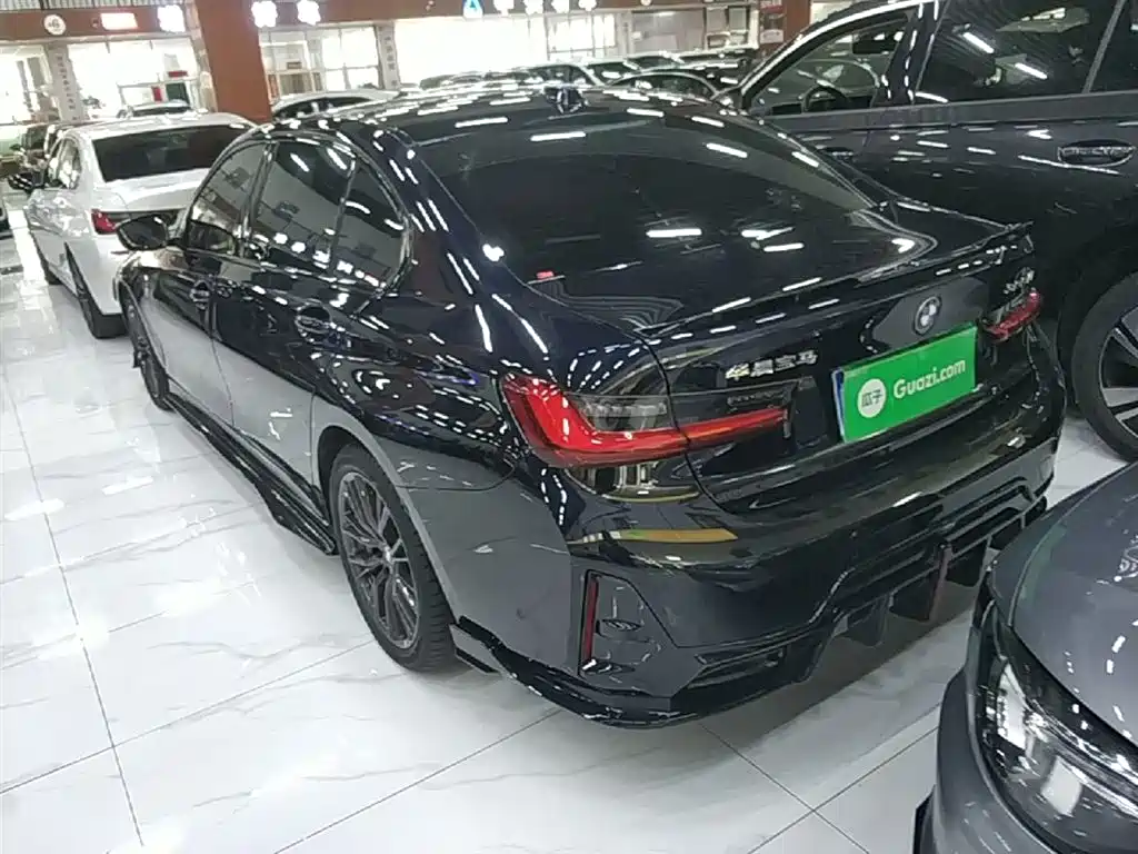BMW 3 Series 2023 325Li M Sport Black Night Package фото 5