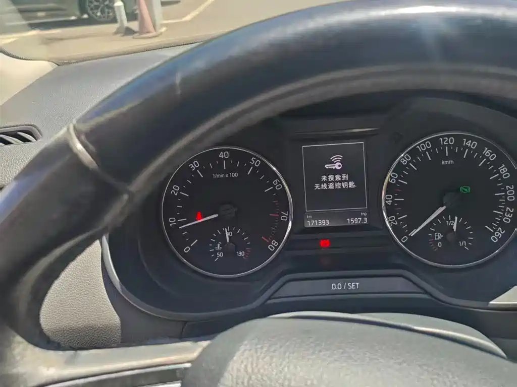 Škoda Octavia 2015 1.6L Automatic逸俊版 фото 11