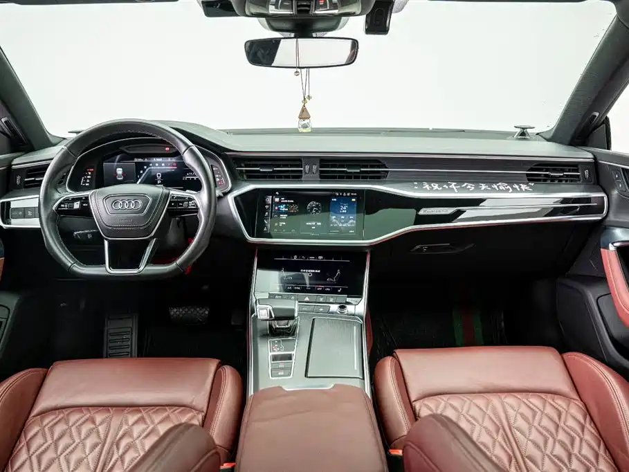 Audi A7L 2024 45 TFSI quattro S-line Black Warrior Edition фото 6