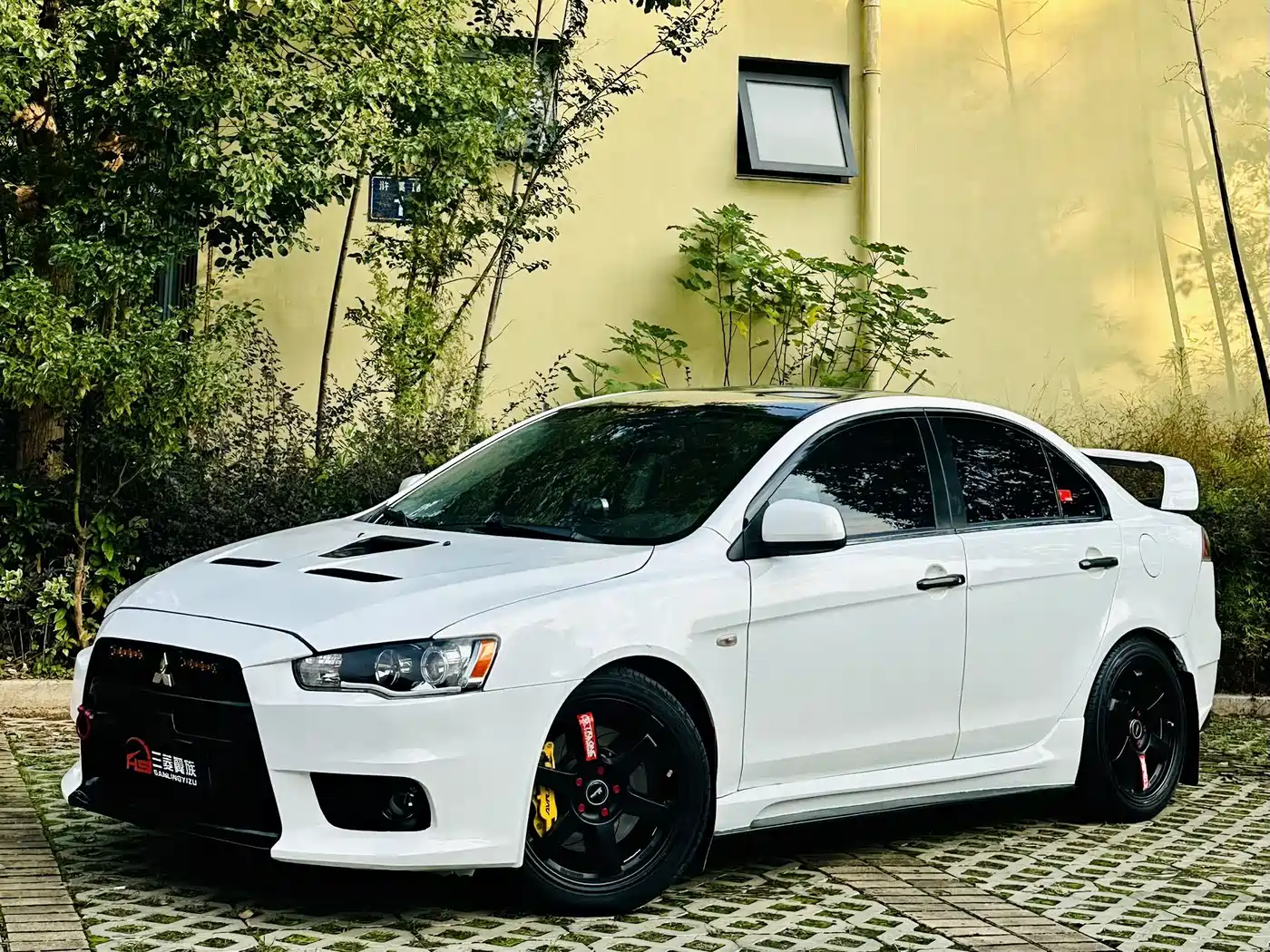 Mitsubishi Lancer EX 2012 Zhishang 1.8L Manual Luxury