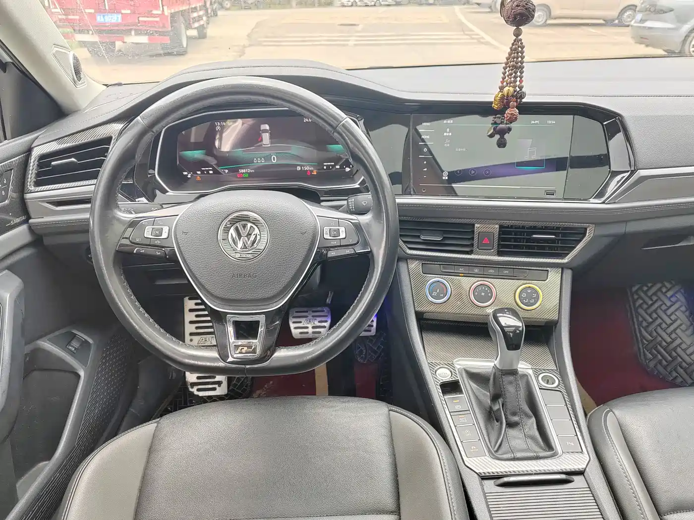Volkswagen Sagitar 2022 280TSI DSG Surpassing Edition фото 11