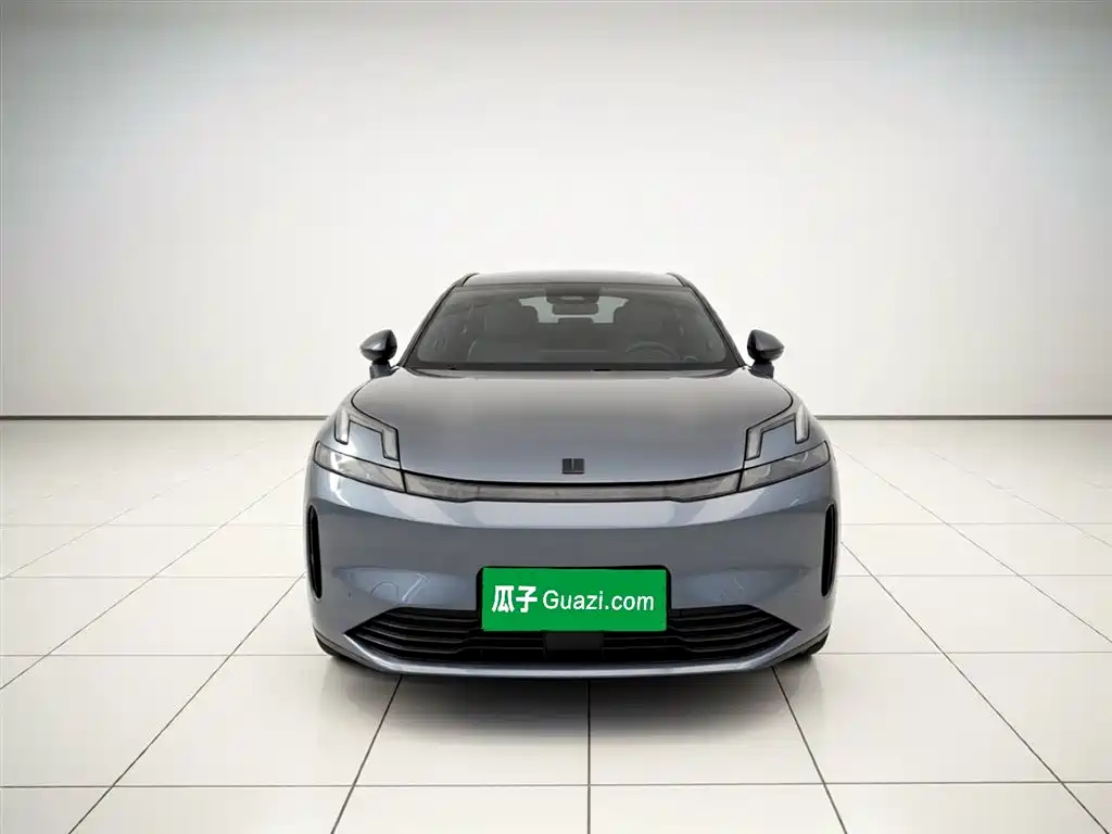 Lynk & Co 08 EM-P 2023 220km 4WD Performance Halo фото 5