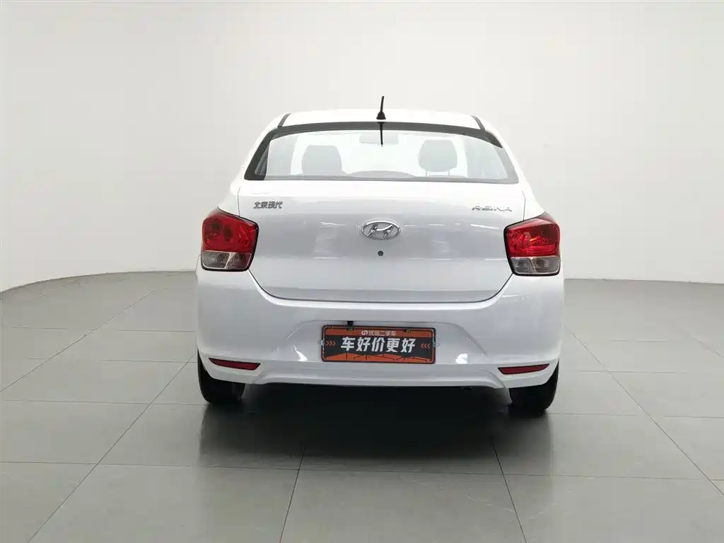 Hyundai Verna 2017 1.4L Manual Renewal Edition China VI фото 4