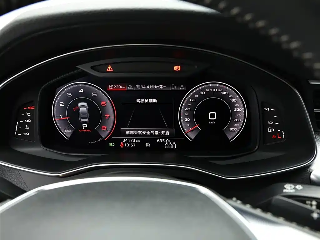 Audi A6L 2019 40 TFSI Luxury Dynamic фото 11