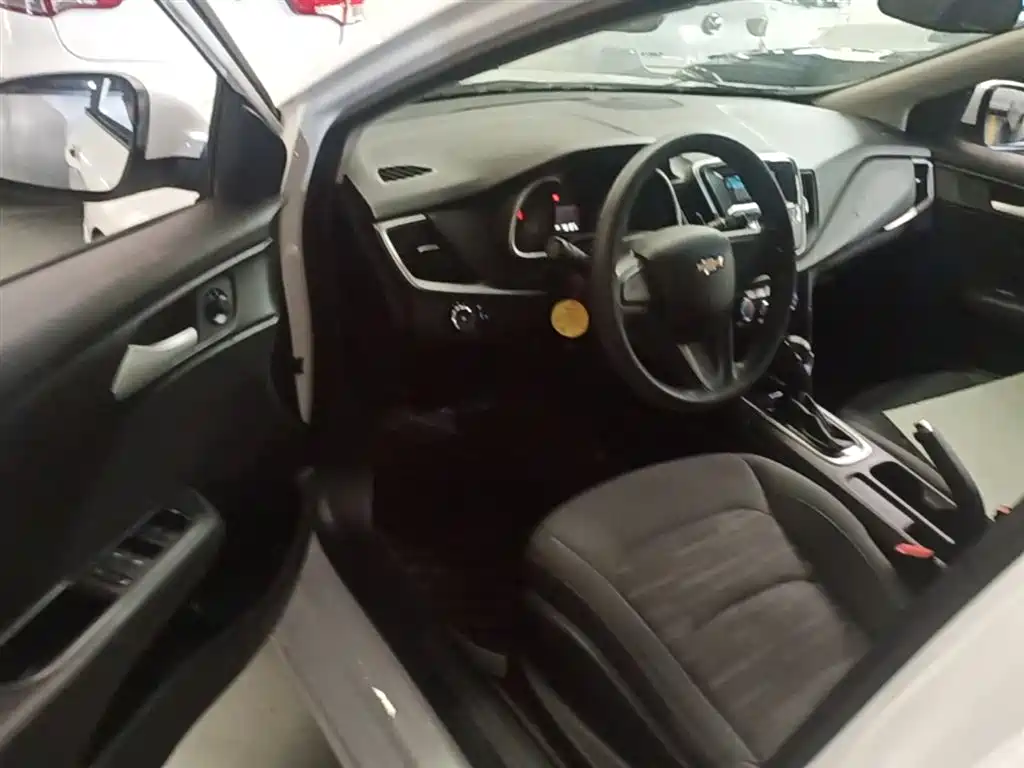 Chevrolet Cavalier 2019 320 Auto Sunroof Enjoyment Edition фото 16