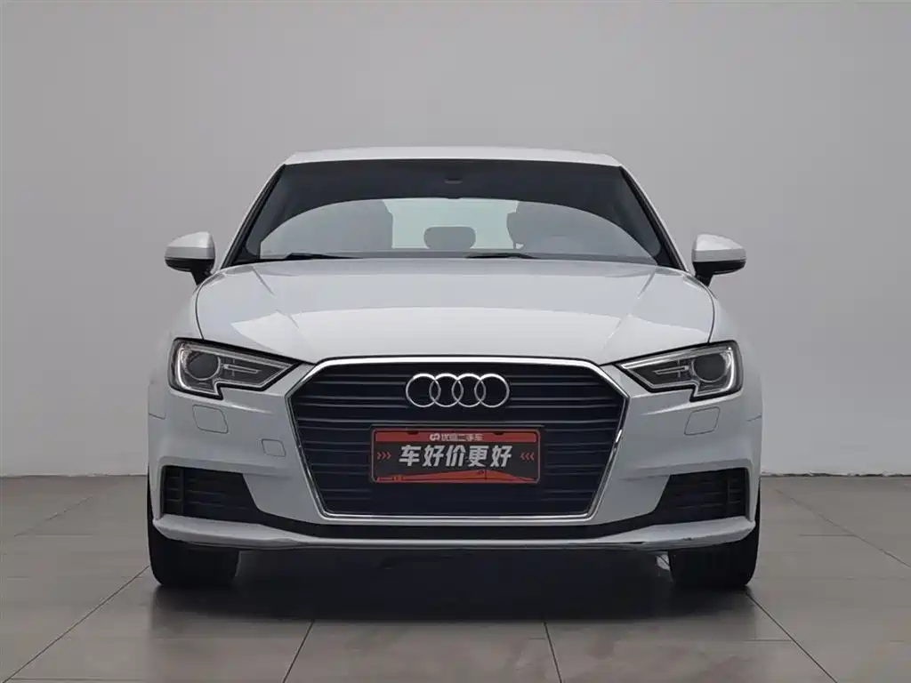 Audi A3 2018 30th Anniversary Sportback 35 TFSI Progressive фото 3