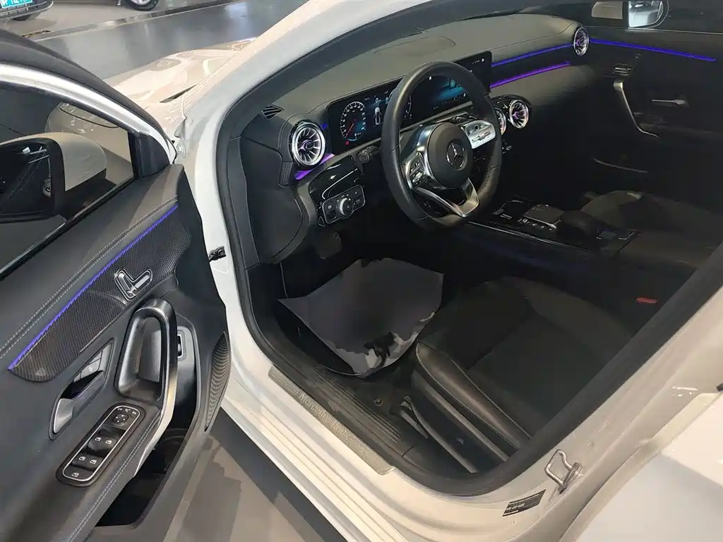 Mercedes-Benz A-Class 2022 Facelift III A 200 L Sport Sedan Fashion фото 12