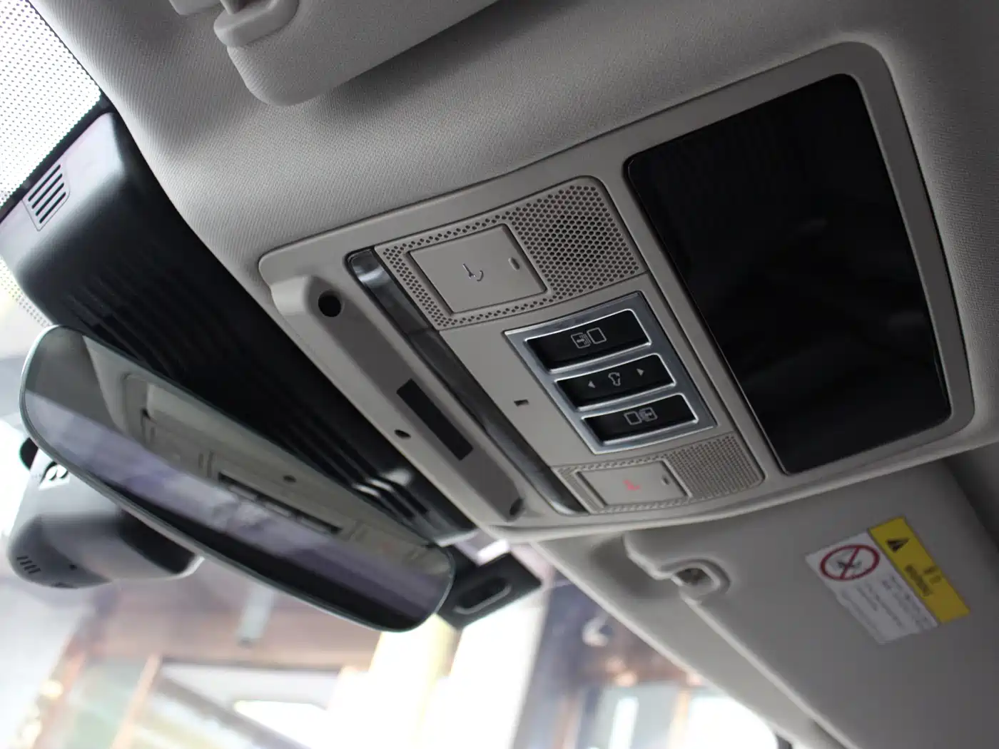 Land Rover Discovery 2024 Model 360PS S фото 12