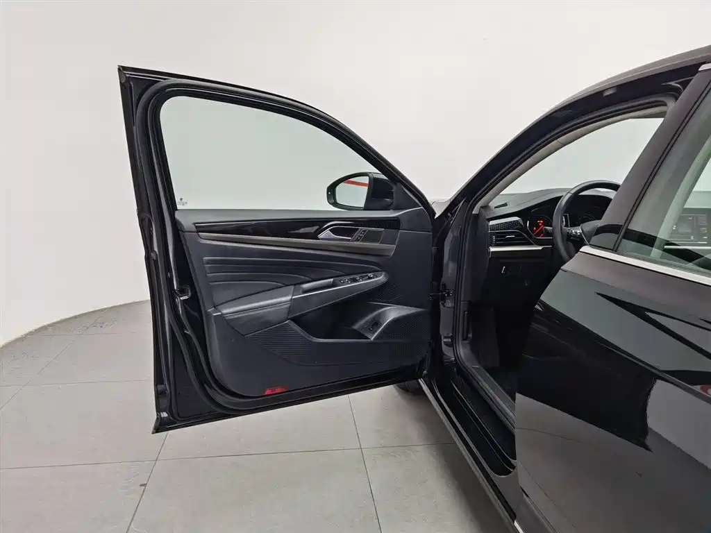 Volkswagen Passat 2019 Model 280TSI Business Edition China VI фото 8