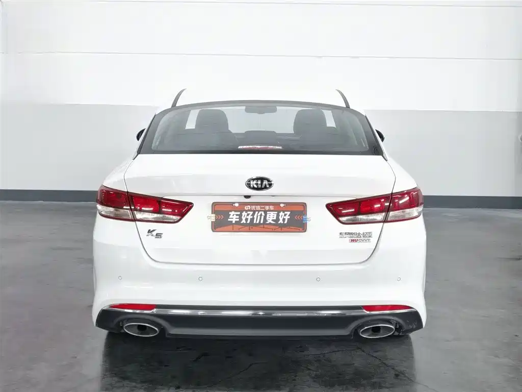 Kia K5 2016 2.0L Automatic LUX фото 4