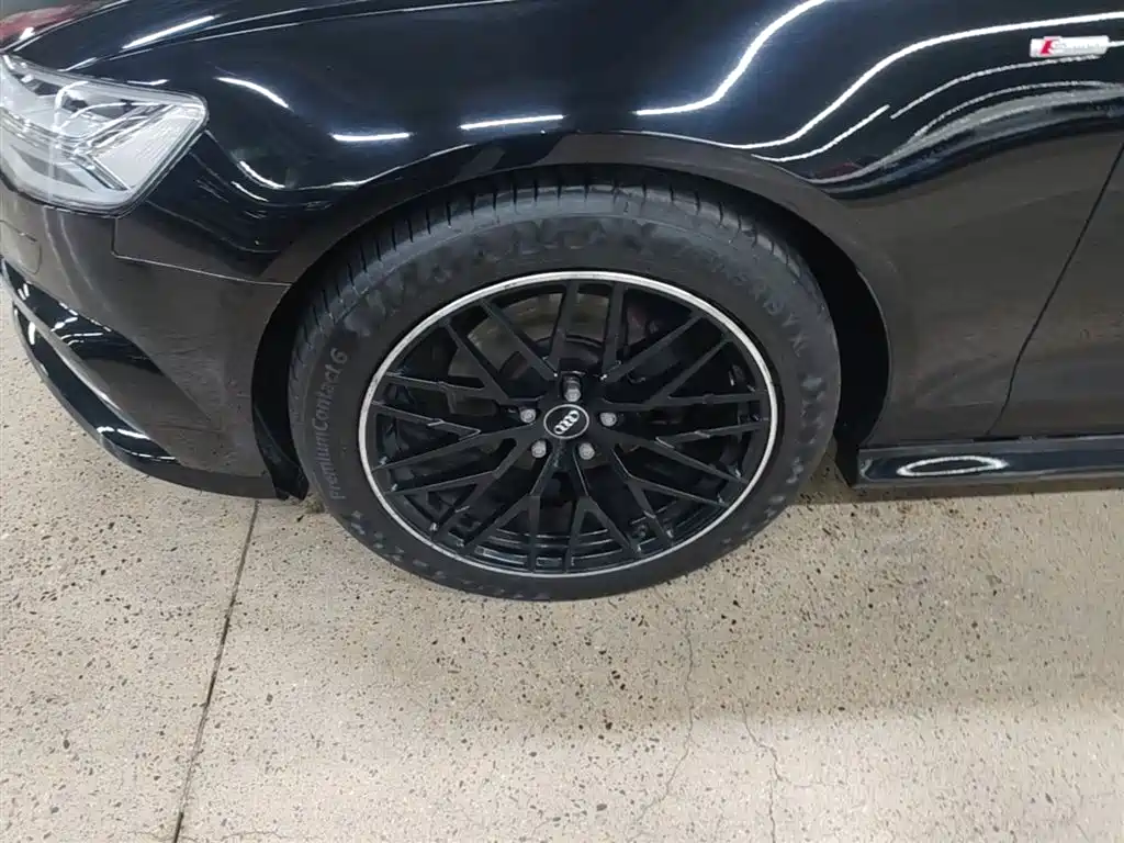 Audi A6L 2018 Model 35 TFSI Collector's Edition фото 23