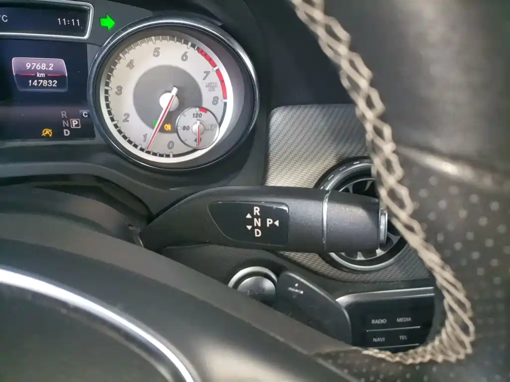 Mercedes-Benz GLA 2016 GLA 200 Dynamic фото 14