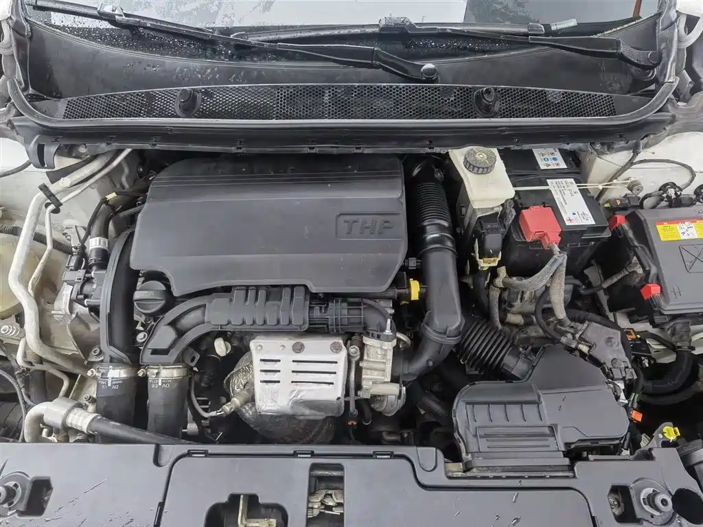 Peugeot 408 2015 Model 1.2T Automatic Luxury Edition фото 6