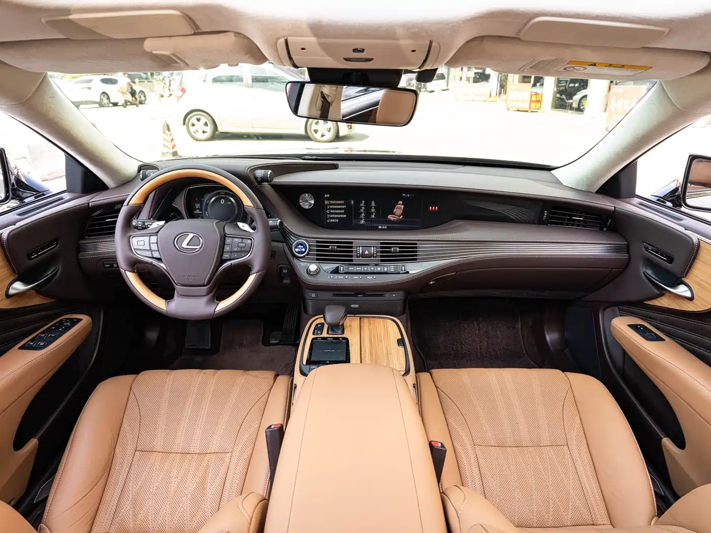 Lexus LS 2018 500h Luxury Edition China V фото 12