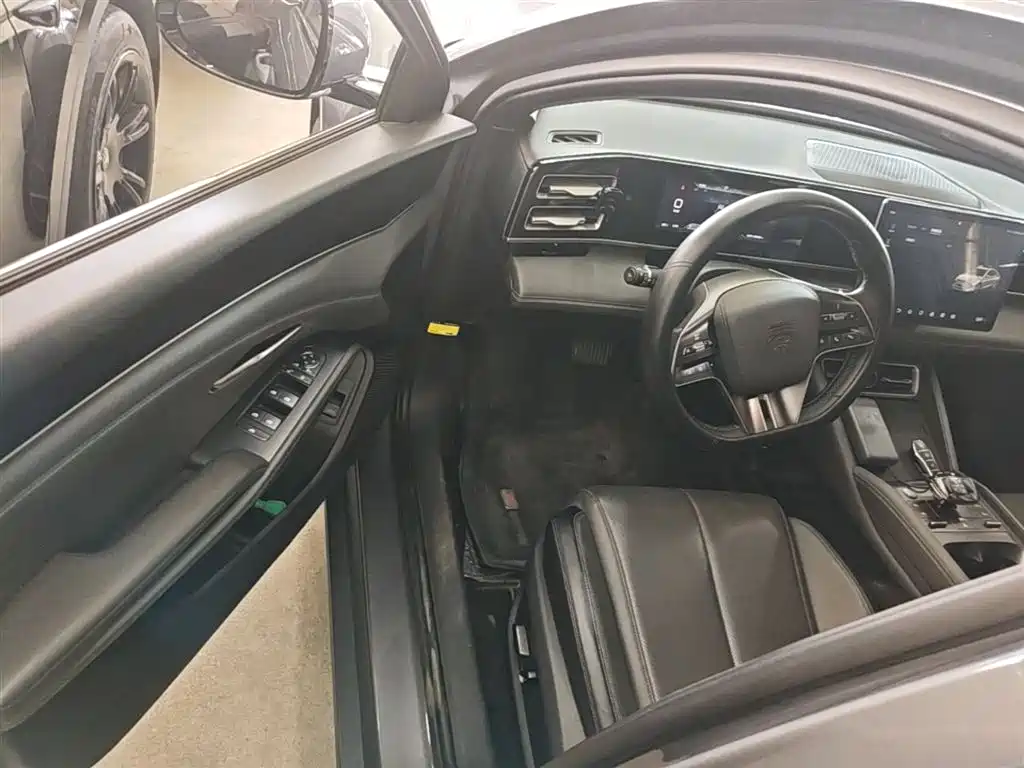 BYD Qin L 2024 DM-i 80KM Superior фото 16