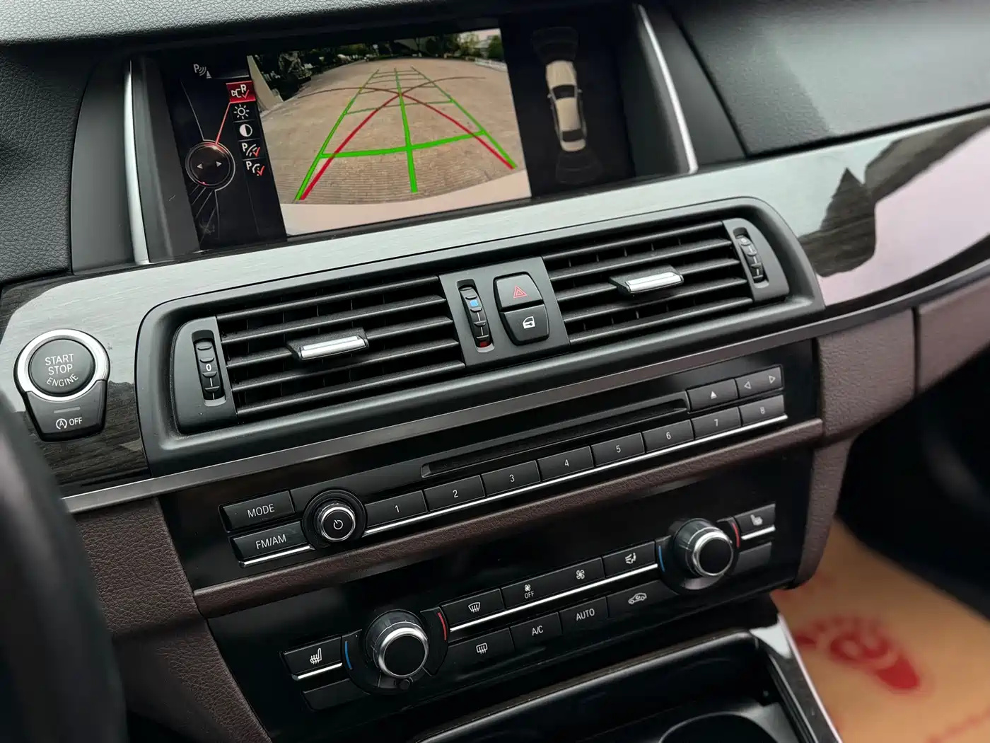 BMW 5 Series 2014 525Li Luxury Design Package фото 16