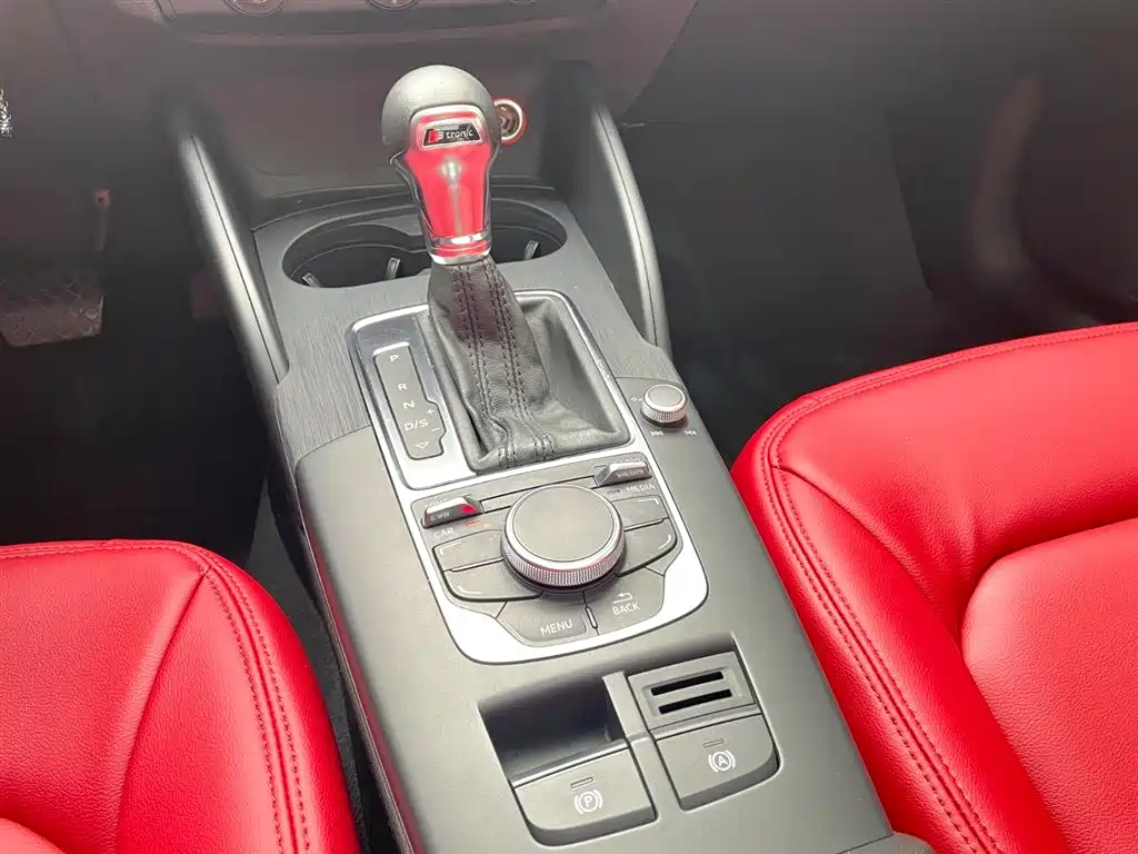 Audi A3 2014 Sportback 35 TFSI Automatic Progressive фото 9