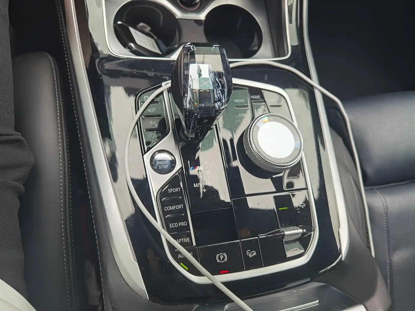 Фото 8 - BMW X7