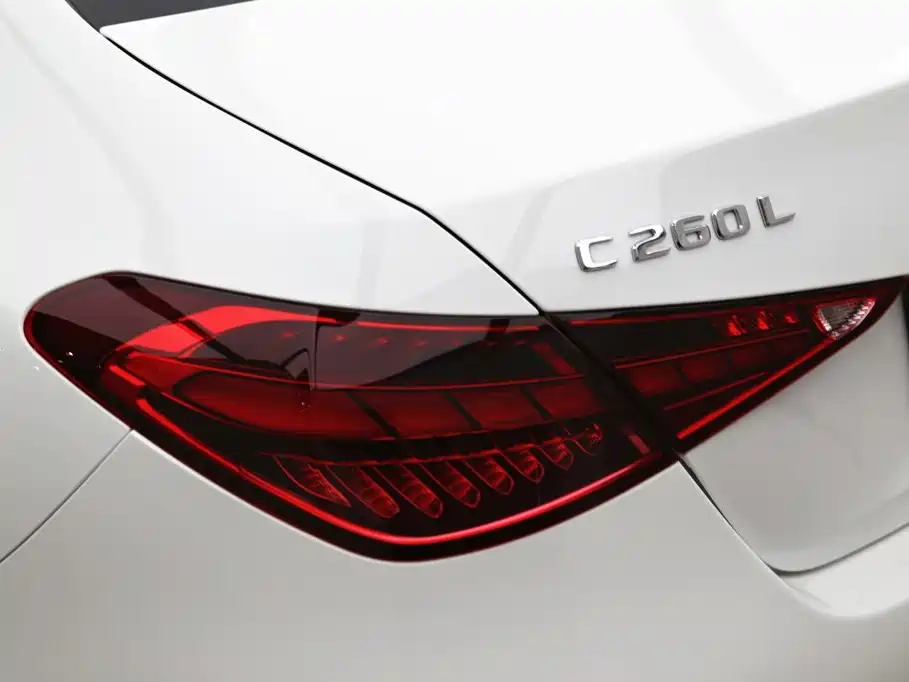 Фото 26 - Mercedes-Benz C-Class