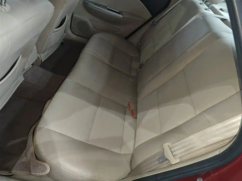 Buick Excelle 2013 1.5L Automatic Classic фото 17