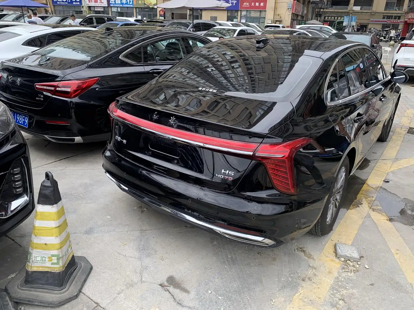 Hongqi H5 2023 2.0T Auto Smart Connect Flag Comfort фото 16