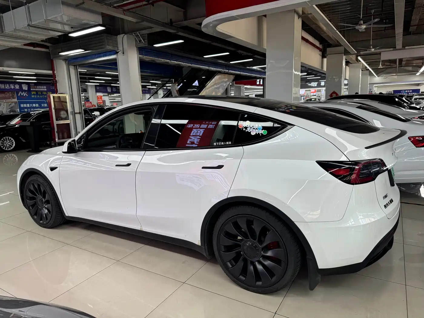 Tesla Model Y 2024 Performance фото 4