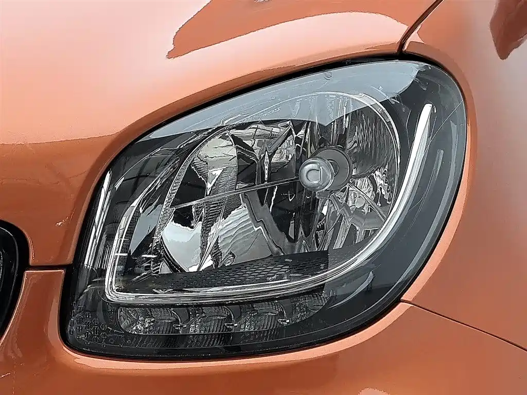 smart forfour 2016 1.0L 52kW Passion Edition фото 7