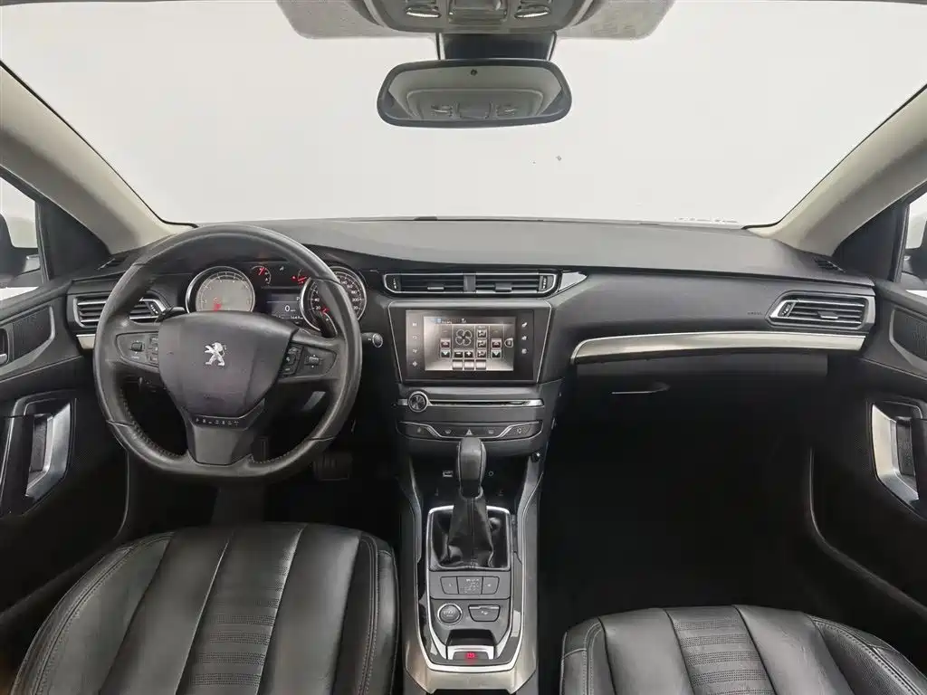 Peugeot 408 2014 1.6T Automatic Supreme Edition фото 5