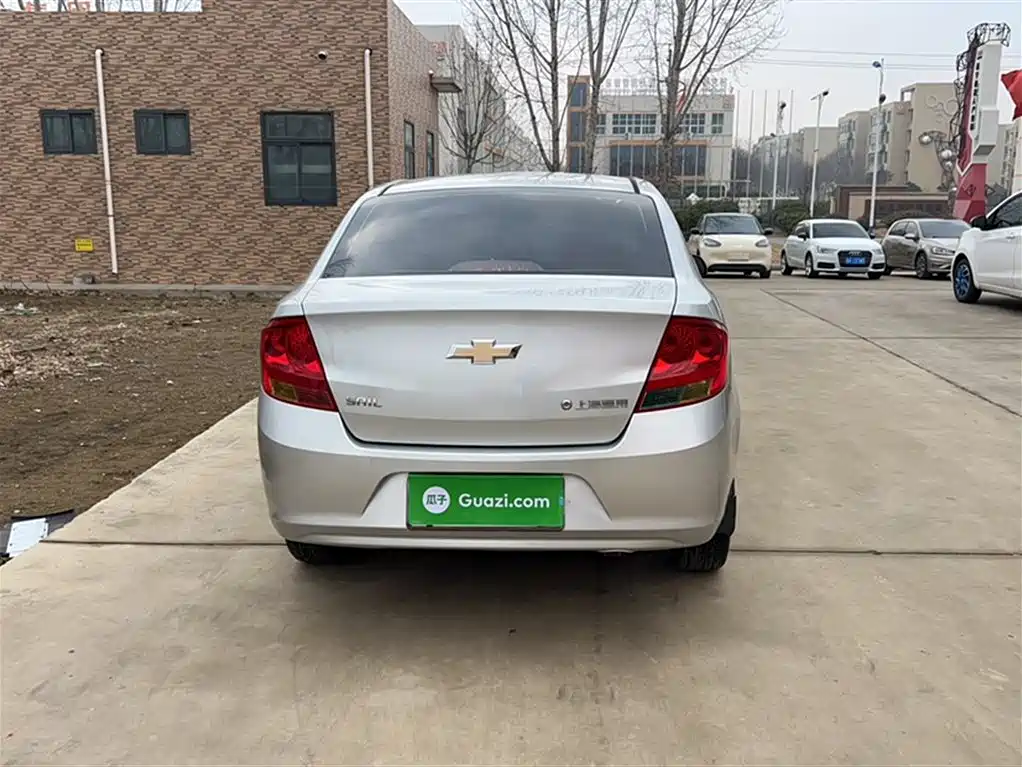 Chevrolet Sail 2013 Sedan 1.4L Manual Ideal Happiness Edition фото 11