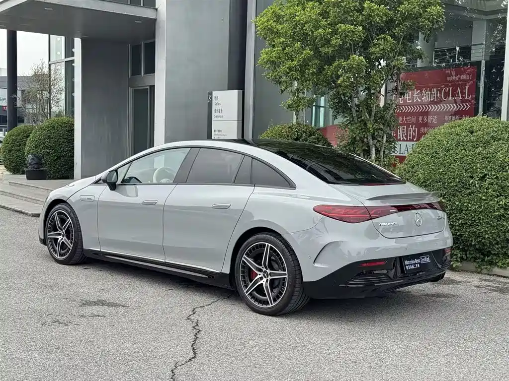 Mercedes-Benz EQE AMG 2023 AMG EQE 53 4MATIC+ фото 16