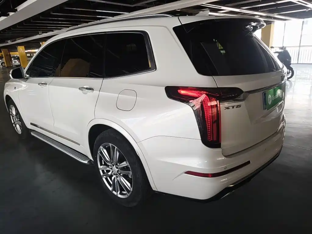 Cadillac XT6 2022 2.0T 7-Seater 2WD Luxury Edition фото 5