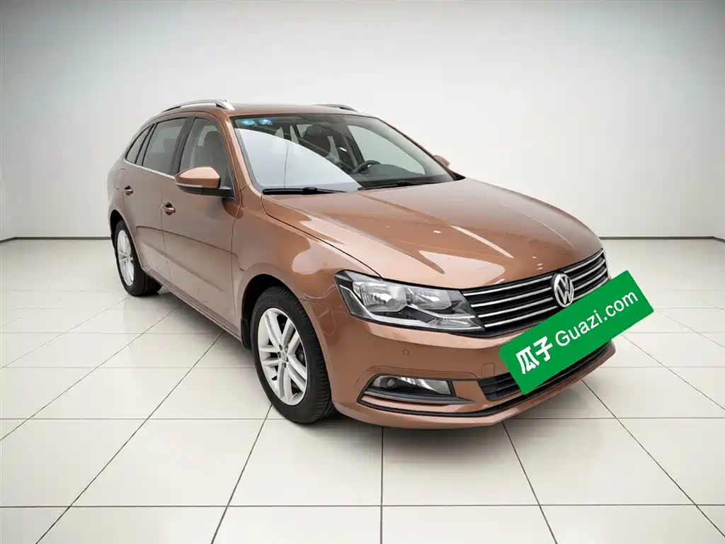 Volkswagen Lavida Tour 2015 1.6L Automatic Comfort Edition фото 23