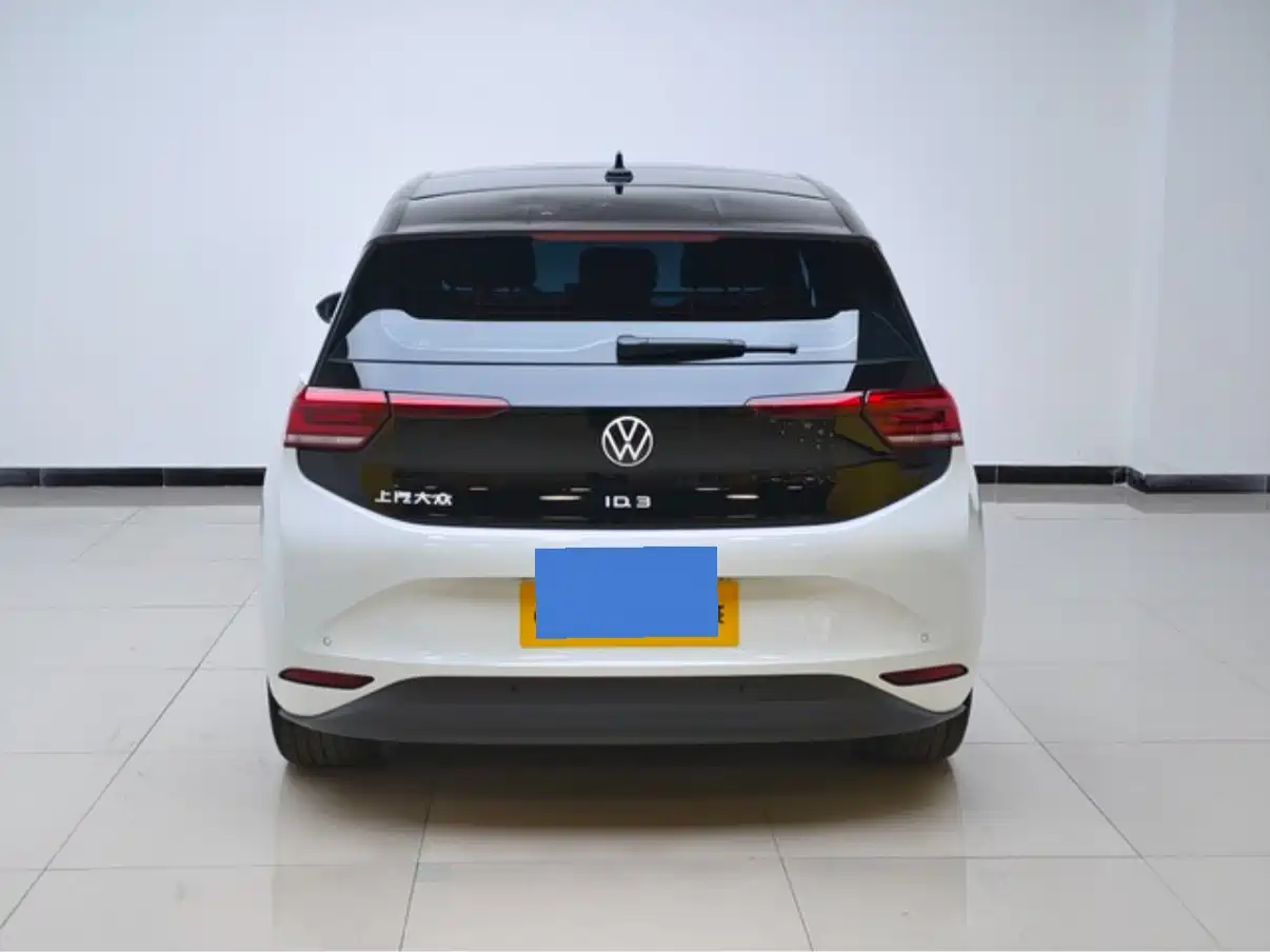 Volkswagen ID.3 2025 Facelift Smart Outstanding Edition фото 3