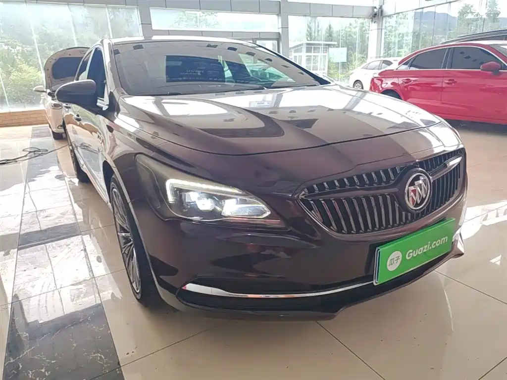 Buick LaCrosse 2018 Model 20T Elite Edition фото 4