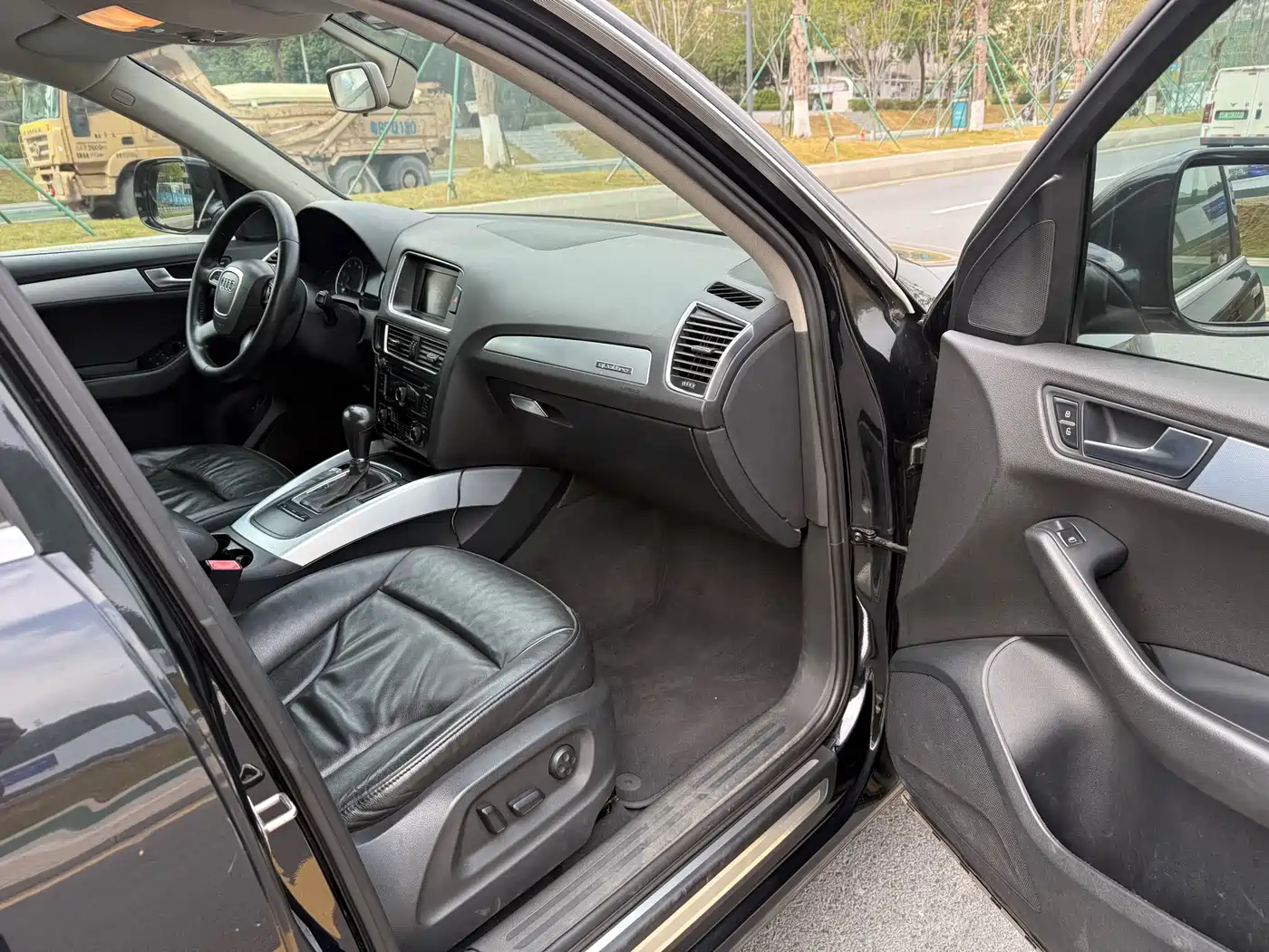 Audi Q5 2012 2.0TFSI Luxury фото 16