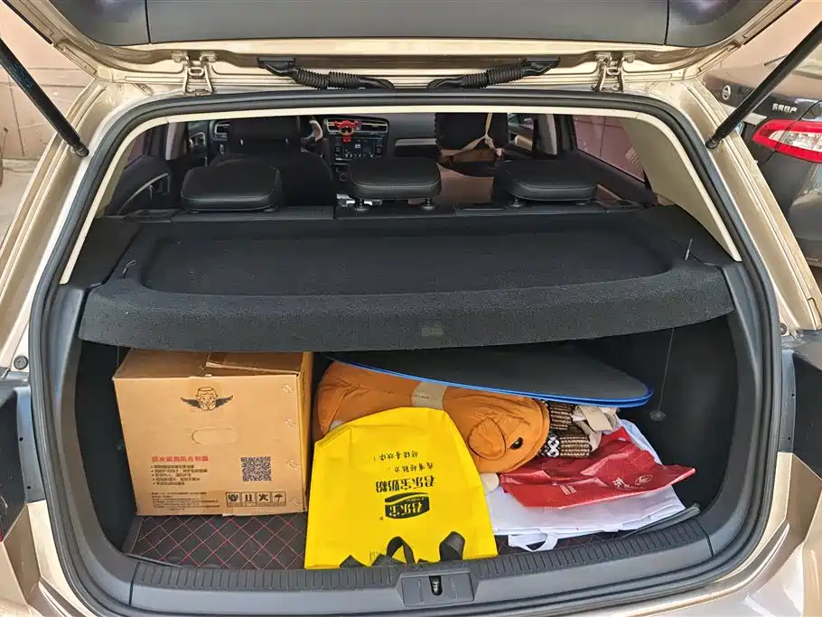 Volkswagen Golf 2018 1.6L Automatic Comfort фото 4