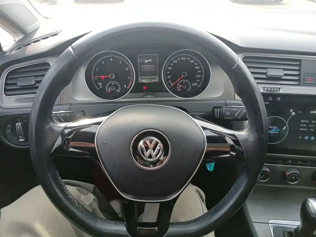 Volkswagen Golf 2015 1.4TSI Automatic Comfort фото 7