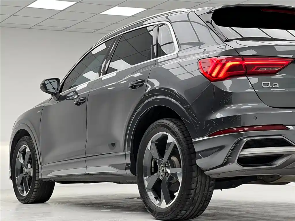 Audi Q3 2022 35 TFSI Fashion Dynamic фото 10
