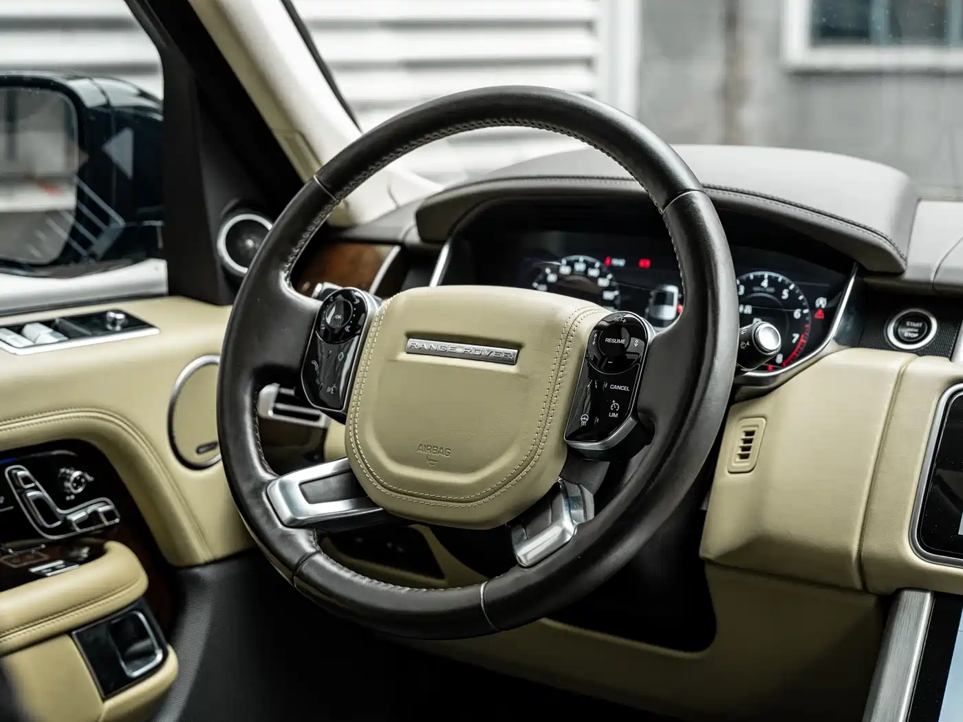 LAND ROVER RANGE ROVER