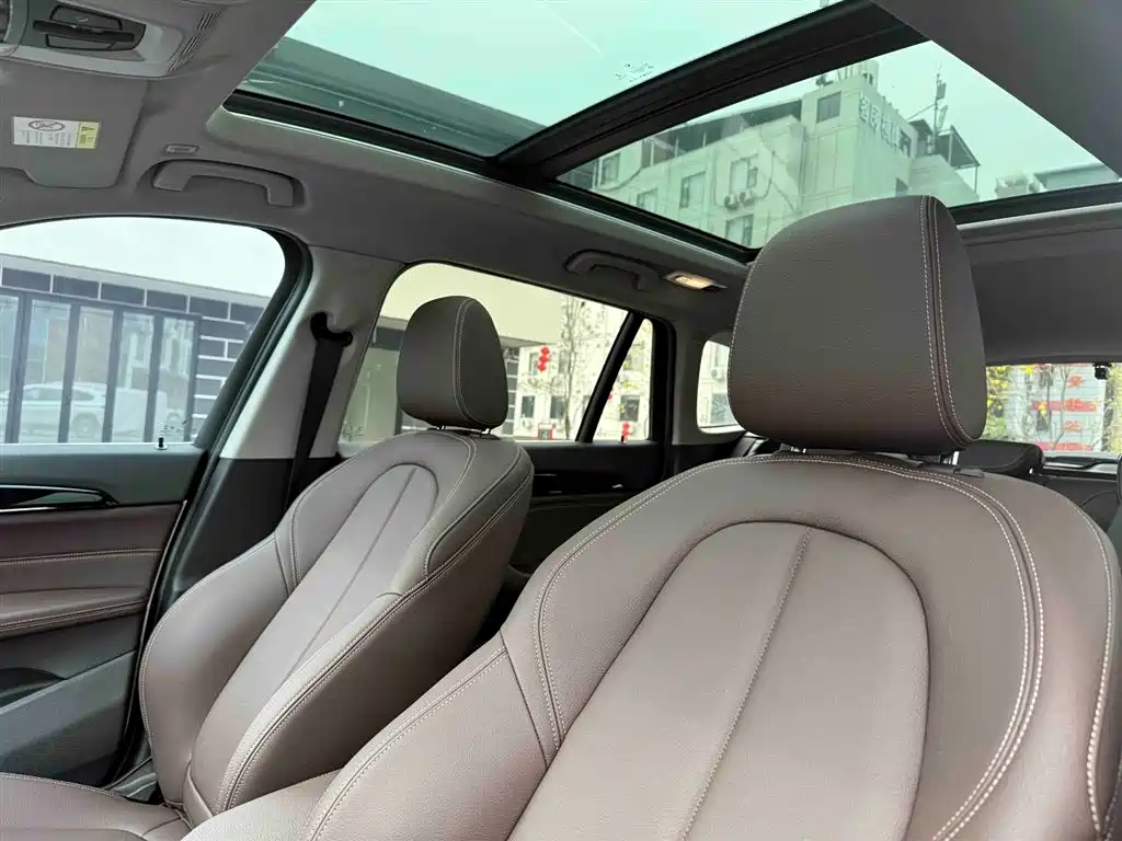 BMW X1 2020 sDrive25Li Leading Model фото 18