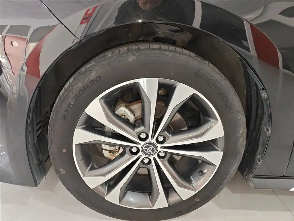 Toyota Granvia 2023 2.5L Hybrid Prestige PLUS Edition фото 23