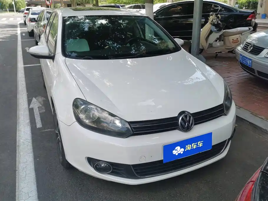 Volkswagen Golf 2012 1.4TSI Automatic Luxury фото 2