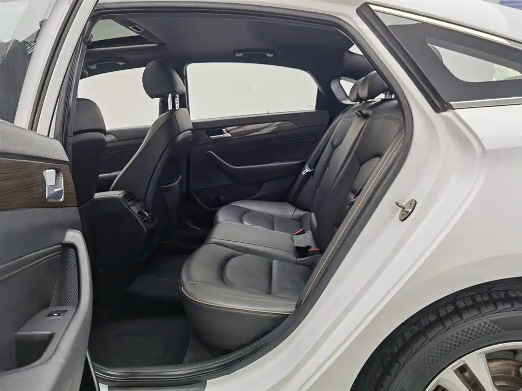 Hyundai Sonata 2018 1.6T GLS Smart China V фото 15