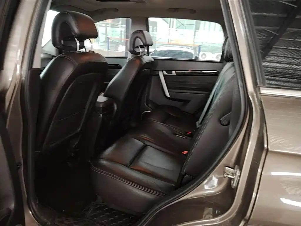 Chevrolet Captiva 2017 2.4L 4WD Flagship Edition 7-Seater фото 17