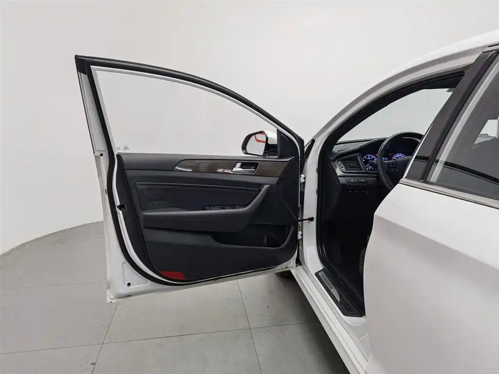 Hyundai Sonata 2018 1.6T GLS Smart China V фото 8